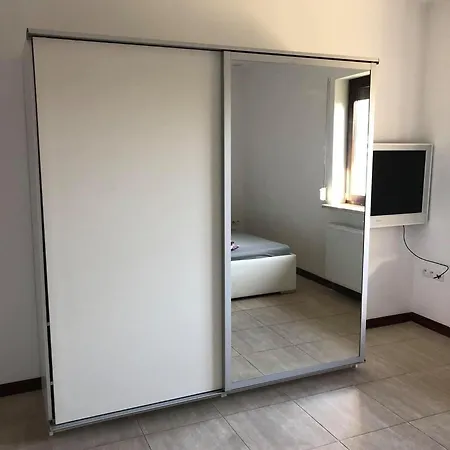 בית נופש Schoenes Fuer 7 Personen Und 1 Kind Gąski